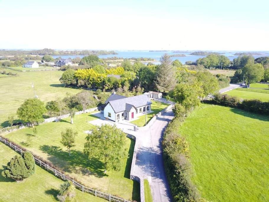 Beautiful Near Lough Corrib Holiday home *